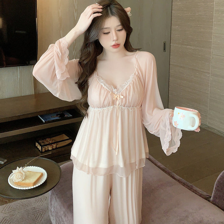 طقم بيجامات Pure Desire Homewear من الدانتيل والمودال يمكن ارتداؤه في الخارج