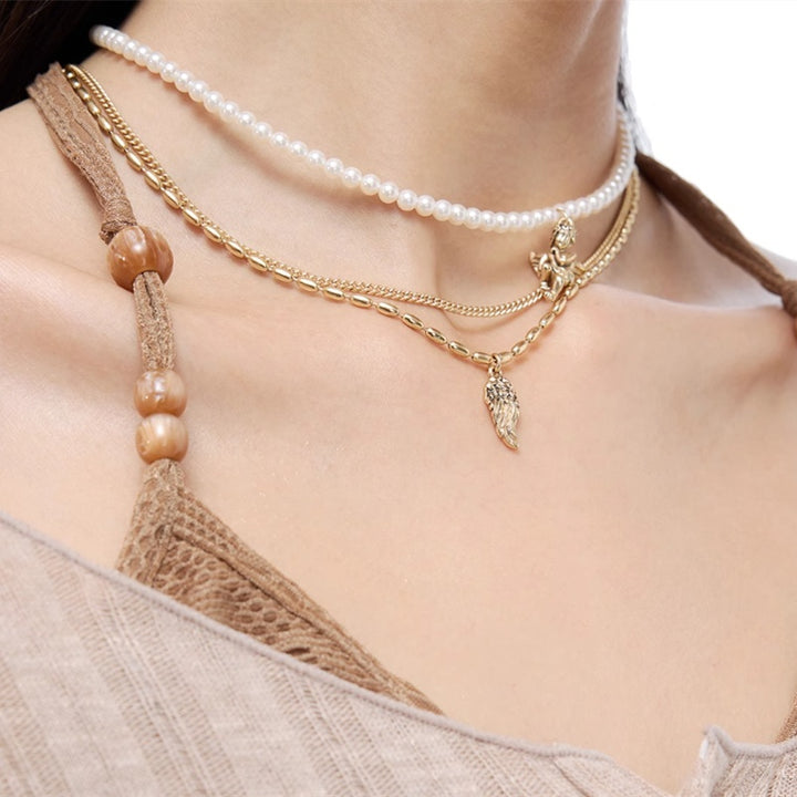 Retro Angel Pearl Feather Necklace – Fog Gold Clavicle Chain with Extension-SH-FJ-015