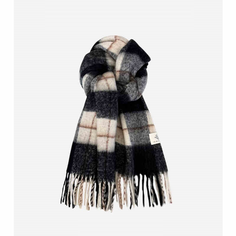 Geometric Wool Scarf – Warm & Stylish for Winter, Spring, and Autumn