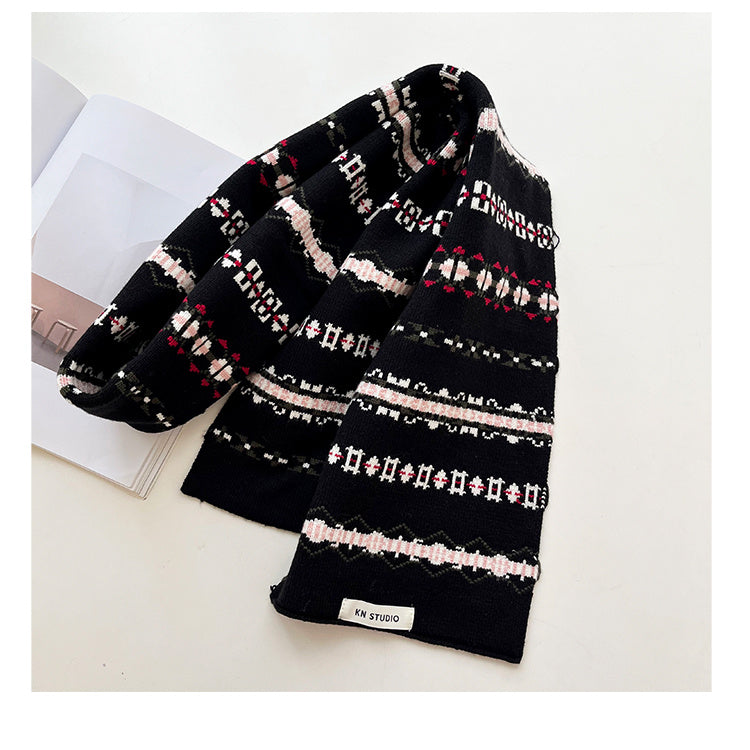 Geometric Wool Scarf – Warm & Stylish for Winter, Spring, and Autumn