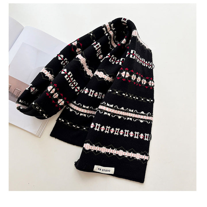 Geometric Wool Scarf – Warm & Stylish for Winter, Spring, and Autumn