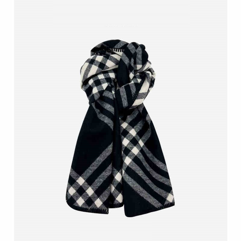 Geometric Wool Scarf – Warm & Stylish for Winter, Spring, and Autumn